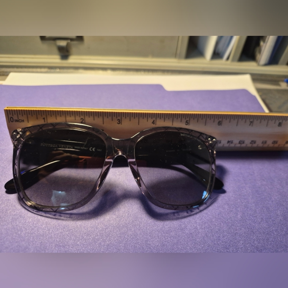 NWOT Authentic Bottega Veneta Black and Gray Sunglasses - Full Set - Picture 12 of 14